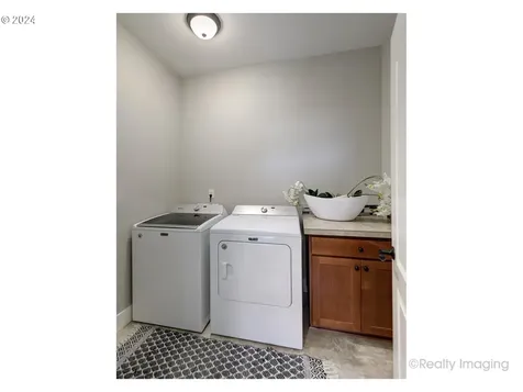 2035 34th Street Washougal WA 98671