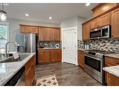2035 34th Street Washougal WA 98671