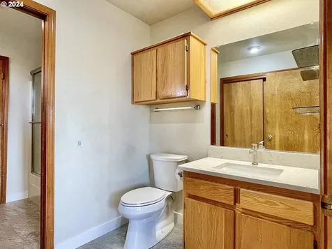 3804 T Circle Washougal WA 98671