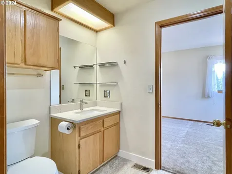 3804 T Circle Washougal WA 98671
