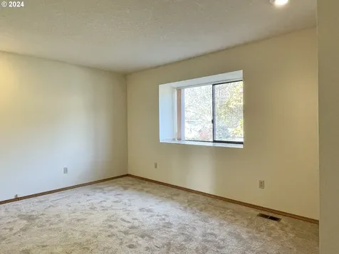 3804 T Circle Washougal WA 98671