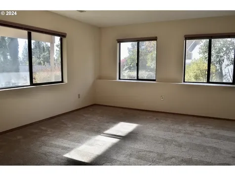 3804 T Circle Washougal WA 98671
