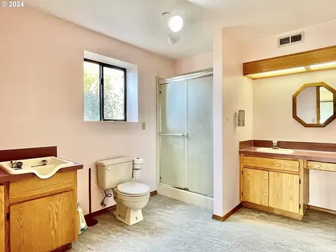 3804 T Circle Washougal WA 98671
