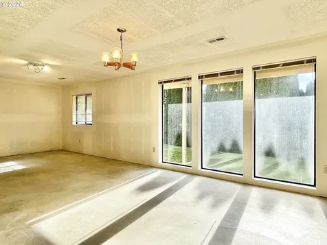 3804 T Circle Washougal WA 98671