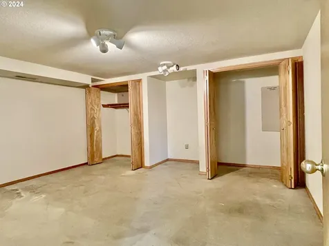 3804 T Circle Washougal WA 98671