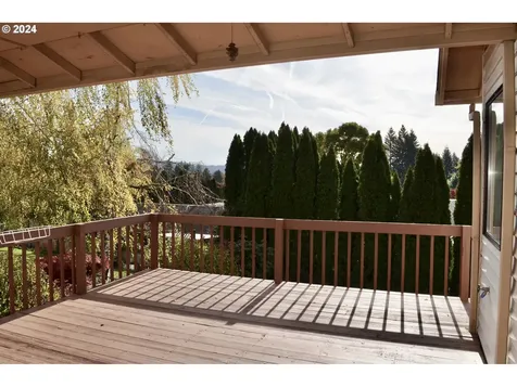 3804 T Circle Washougal WA 98671