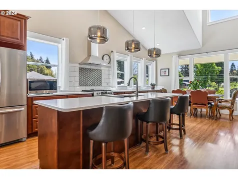 785 Se Englewood Drive Hillsboro OR 97123
