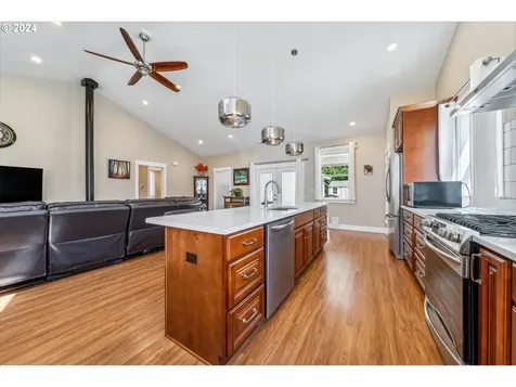 785 Se Englewood Drive Hillsboro OR 97123
