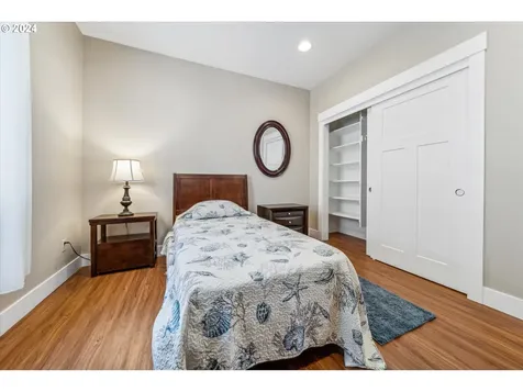 785 Se Englewood Drive Hillsboro OR 97123