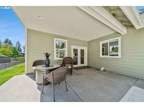 785 Se Englewood Drive Hillsboro OR 97123