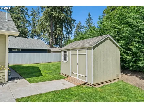 785 Se Englewood Drive Hillsboro OR 97123
