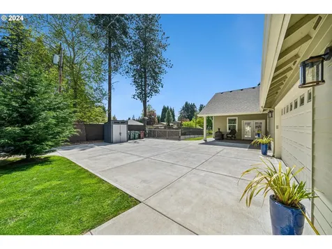 785 Se Englewood Drive Hillsboro OR 97123