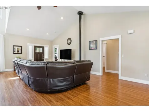 785 Se Englewood Drive Hillsboro OR 97123