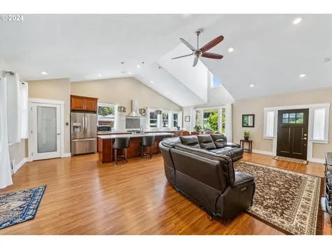 785 Se Englewood Drive Hillsboro OR 97123