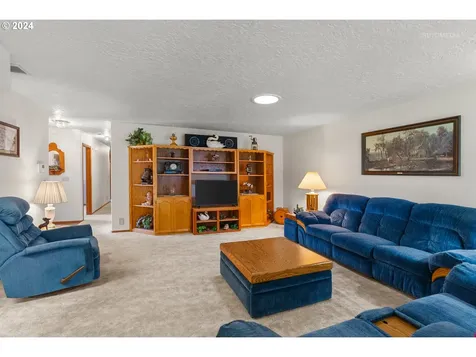 2750 Ne Leathers Lane Mcminnville OR 97128