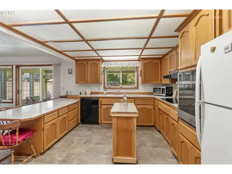 2750 Ne Leathers Lane Mcminnville OR 97128