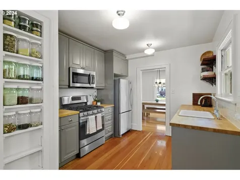 3728 Ne 73rd Avenue Portland OR 97213