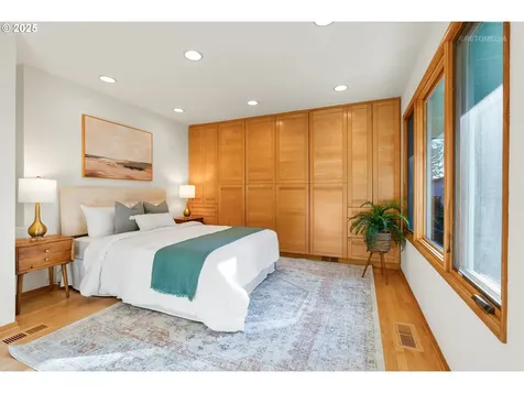 3538 SE Willow Street Hillsboro OR 97123