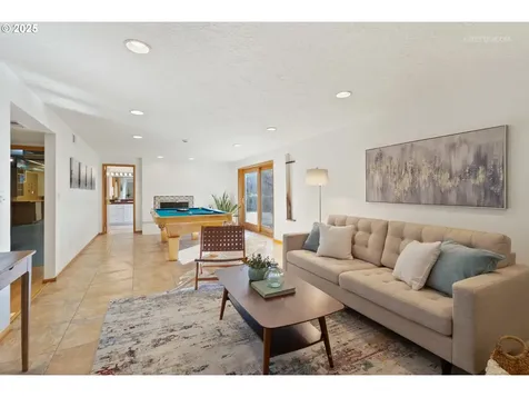 3538 SE Willow Street Hillsboro OR 97123