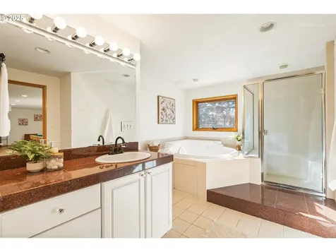 3538 SE Willow Street Hillsboro OR 97123