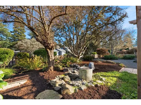 3538 SE Willow Street Hillsboro OR 97123