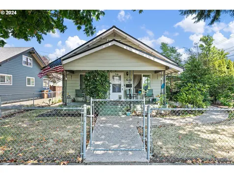 764 W 8th Avenue Junction City OR 97448