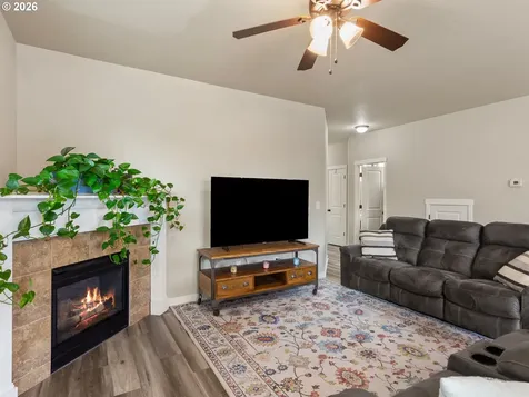 4072 P Street Washougal WA 98671