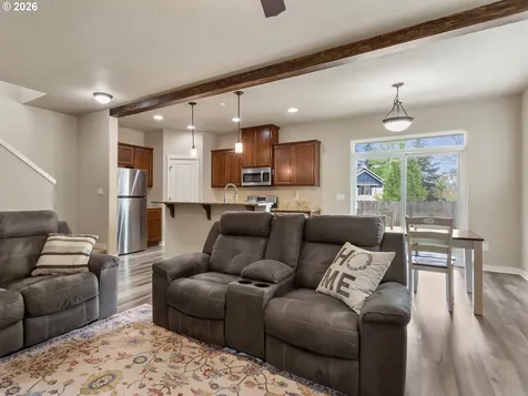 4072 P Street Washougal WA 98671