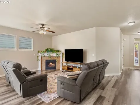 4072 P Street Washougal WA 98671