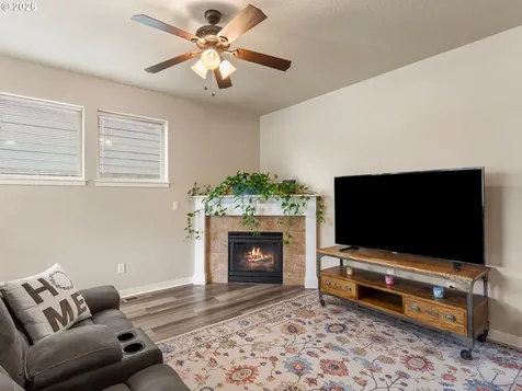 4072 P Street Washougal WA 98671