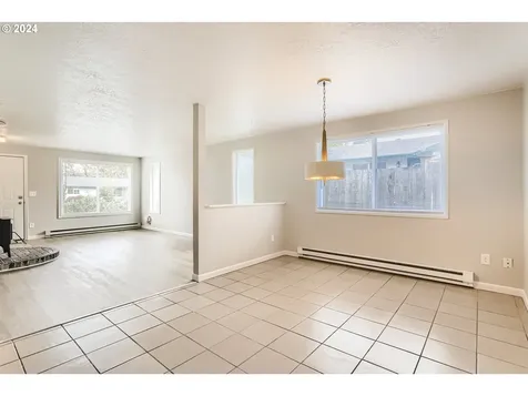 293 NE 12th Avenue Hillsboro OR 97124