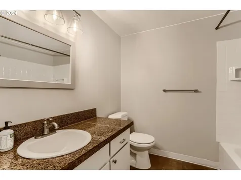 293 NE 12th Avenue Hillsboro OR 97124
