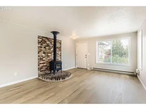 293 NE 12th Avenue Hillsboro OR 97124