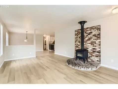 293 NE 12th Avenue Hillsboro OR 97124
