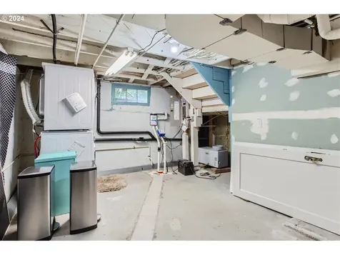 4332 Sw Lobelia Street Portland OR 97219