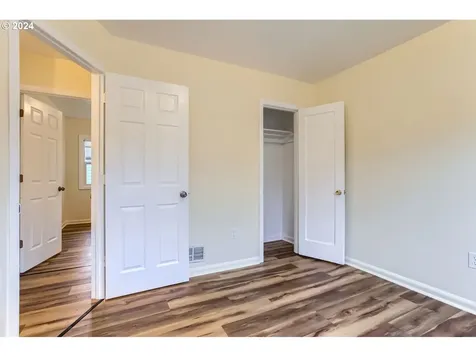 2333 NE Killingsworth Street Portland OR 97211