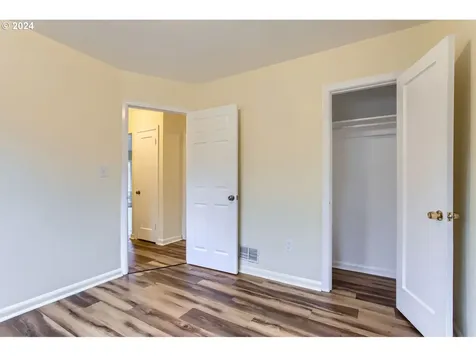 2333 NE Killingsworth Street Portland OR 97211
