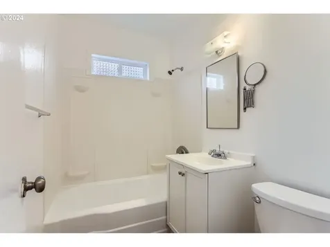 2333 NE Killingsworth Street Portland OR 97211