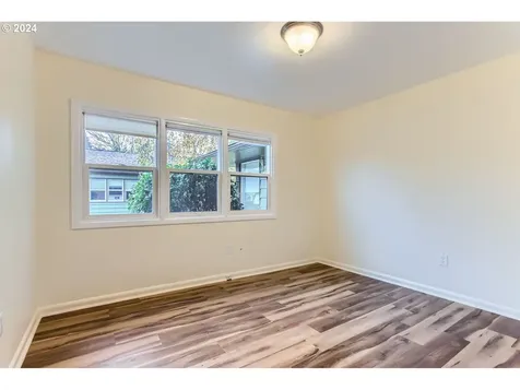2333 NE Killingsworth Street Portland OR 97211