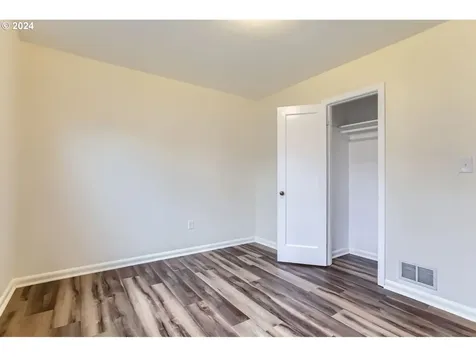 2333 NE Killingsworth Street Portland OR 97211