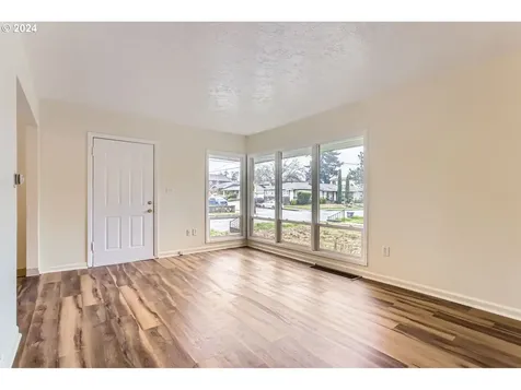 2333 NE Killingsworth Street Portland OR 97211