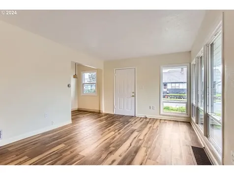 2333 NE Killingsworth Street Portland OR 97211