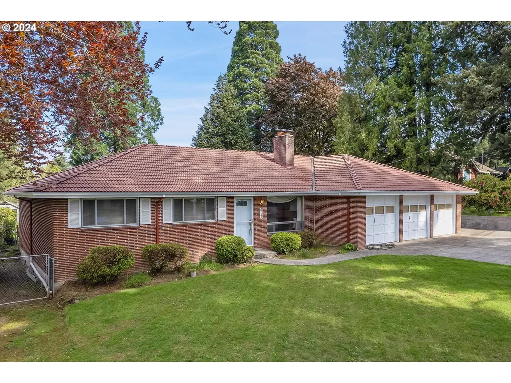 6155 Glen Echo Avenue Gladstone OR 97027