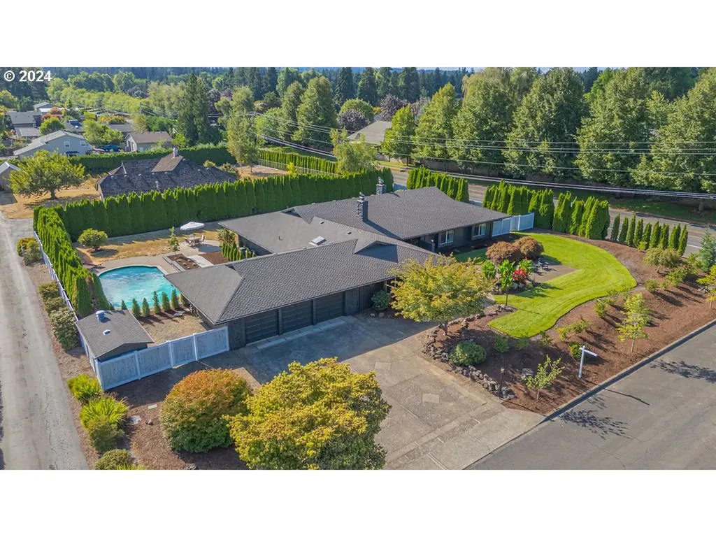 15009 NE Lawnview Circle Aurora OR 97002