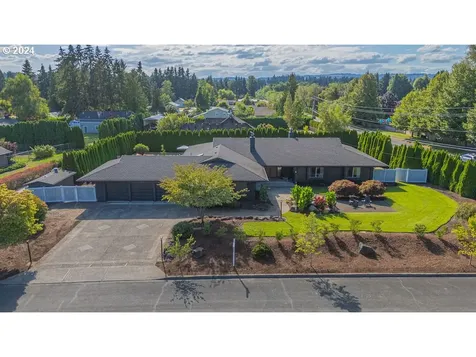 15009 NE Lawnview Circle Aurora OR 97002