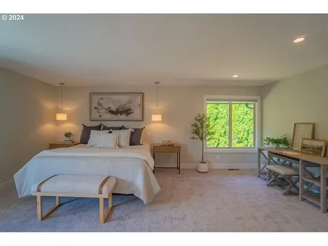 15009 NE Lawnview Circle Aurora OR 97002