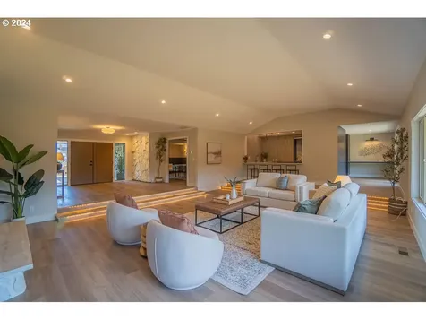 15009 NE Lawnview Circle Aurora OR 97002