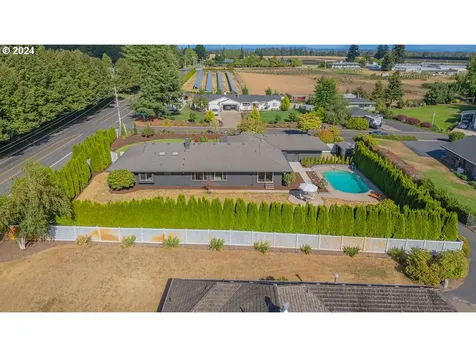 15009 NE Lawnview Circle Aurora OR 97002