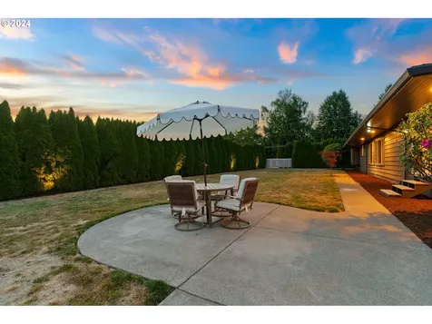 15009 NE Lawnview Circle Aurora OR 97002