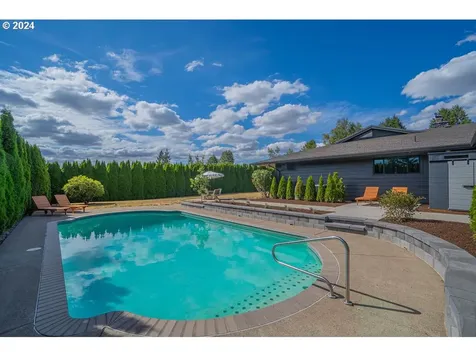 15009 NE Lawnview Circle Aurora OR 97002